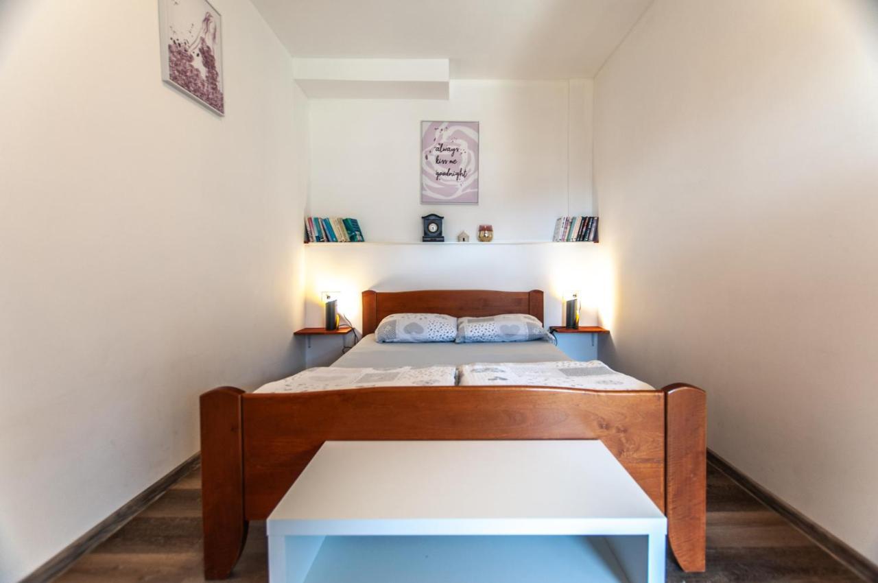Apartments Julia בוהין מראה חיצוני תמונה