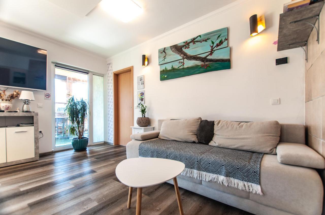 Apartments Julia בוהין מראה חיצוני תמונה